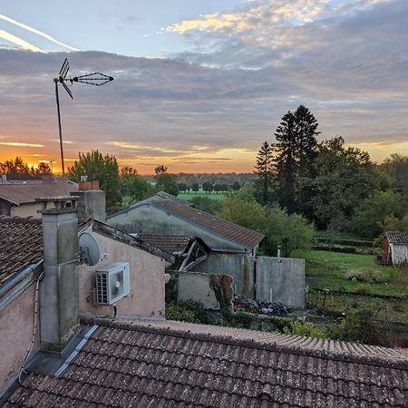 Apartamento Le Cinoche, Cocon Sous Les Toits Pont-de-Vaux Exterior foto